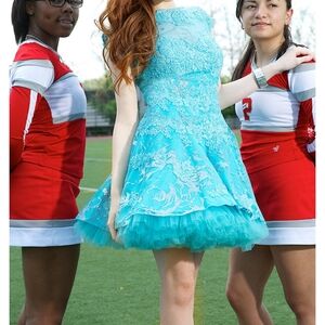 Jovani Petite Girl Elegant Lace Turquoise Dress Size 00